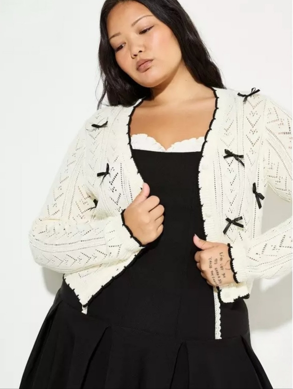 Torrid LoveSick Dainty Bow Knit Pointelle Cardigan Size 00